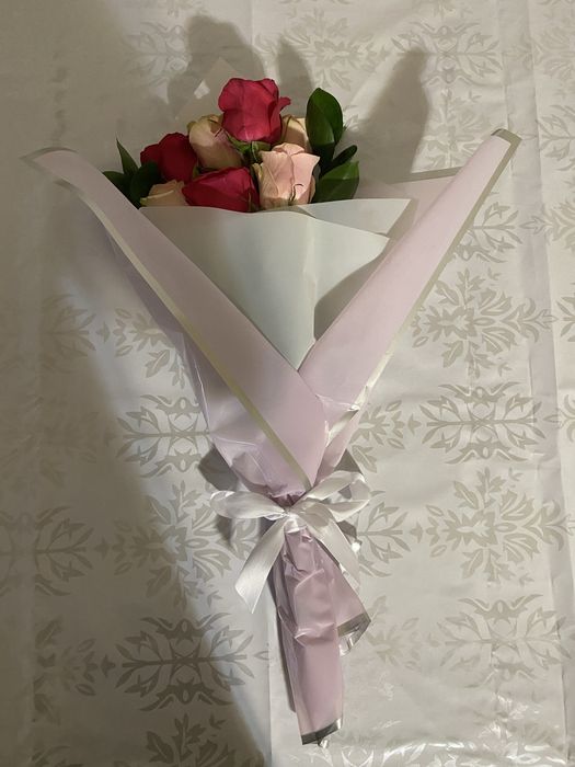 Продаются цветы розы 7 штук