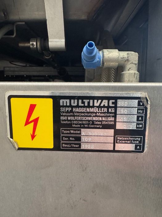 Вакуумная упаковочная машина MULTIVAC С 300 TWIN