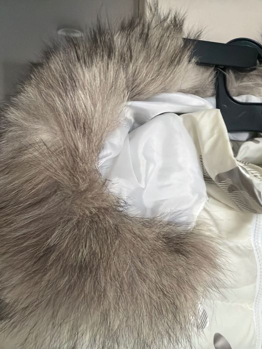 Дамско яке Moncler,кремав цвят размер С/м