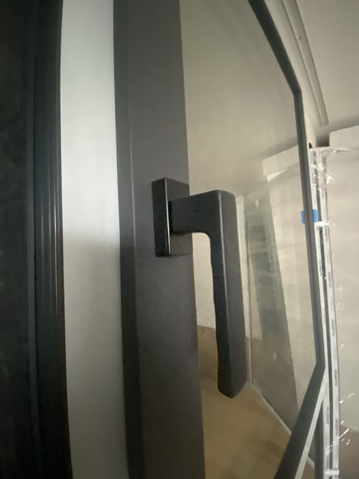 Geam nou, Helios, 3 foi, 7 camere, bagheta calda