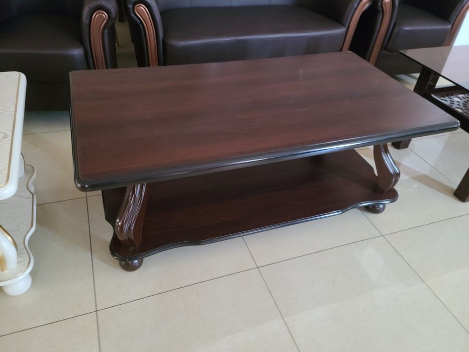 Jurnalni stol 137×75 bòyi 55  MDF YOĜOCH aralashgan sifatli