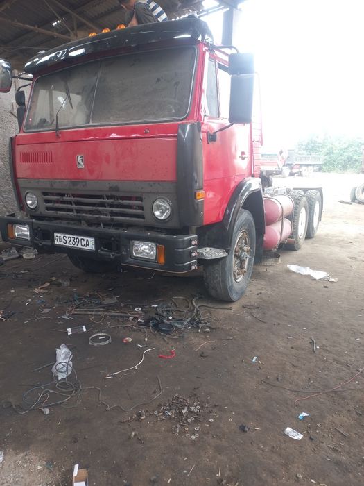 Kamaz tegach sotiladi