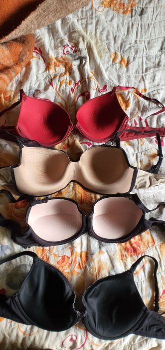 Сутиени Triumph, спортни и др.