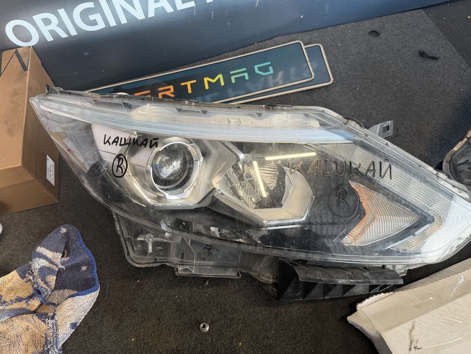 Комплект Фарове за NISSAN QASHQAI II J11 2014 - 2017 година Забележки