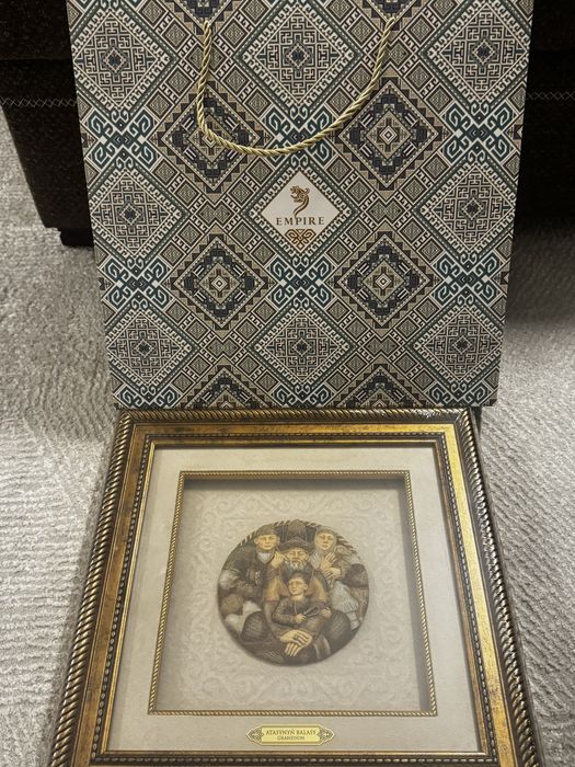 Empire картина в коробке