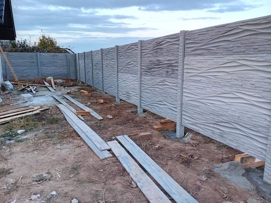 Construim garduri la comanda clientului