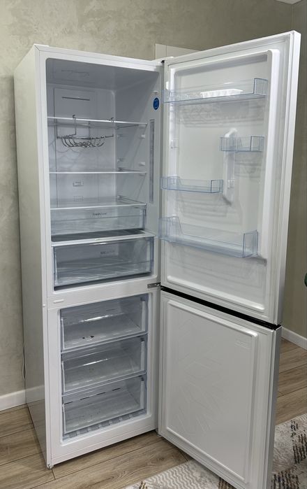 Продам холодильник Hansa