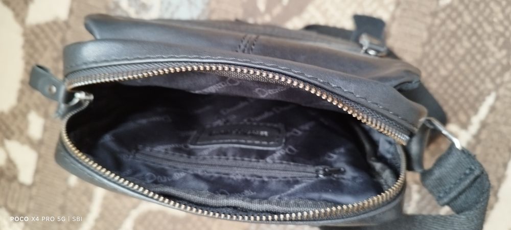 Мъжка чантичка като нова