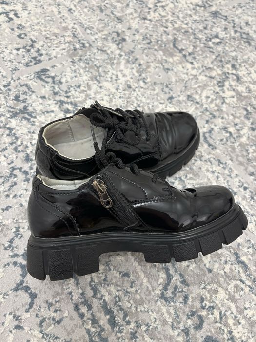 Детские ботиночки, лакированные, 31размер