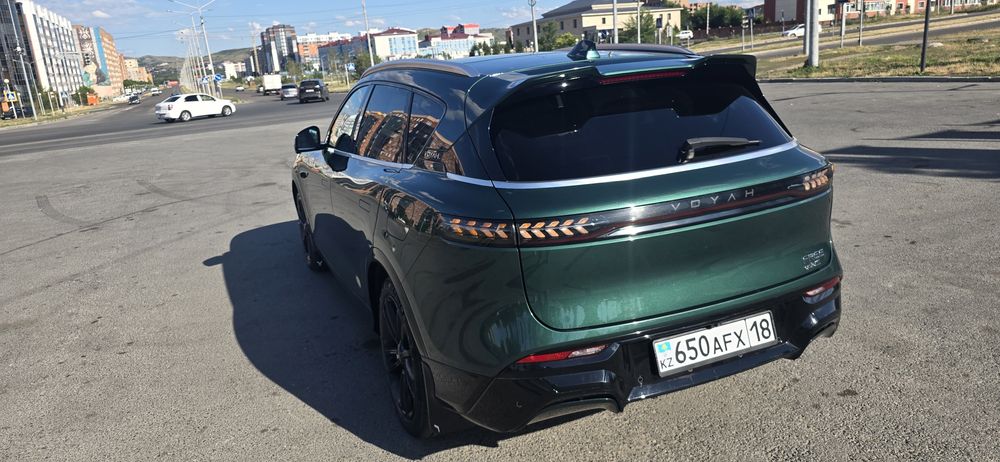 Автомобиль Voyah free