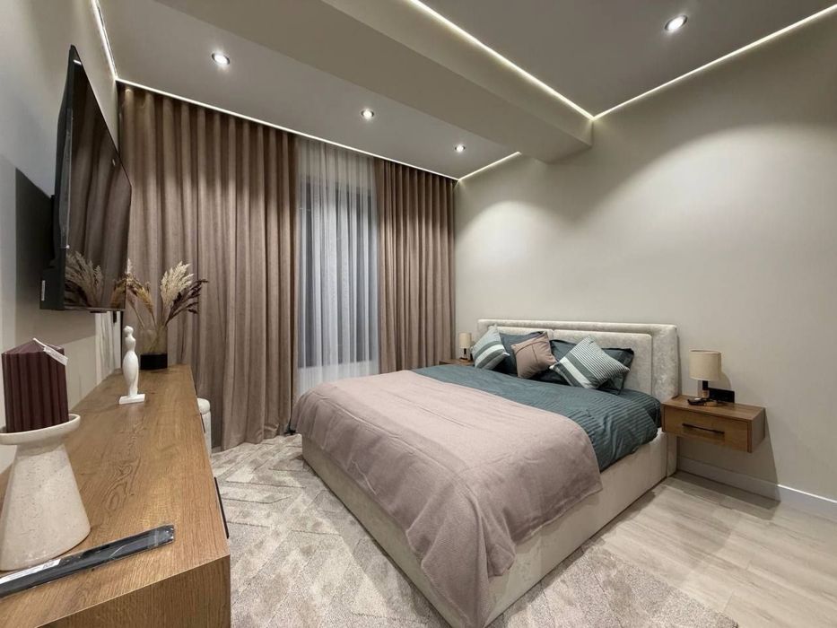 Ц-4 Шедевр Жк "Кипарис" 3/2/9 76кв.м евро ремонт с мебелью и техникой