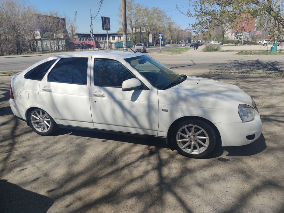 Продам Ладу Приору люкс