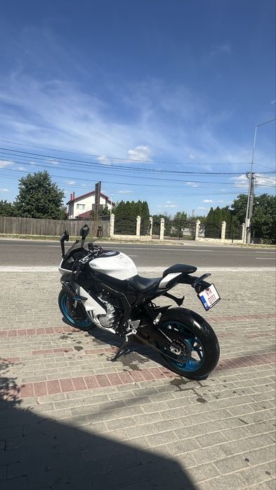 CF MOTO 675 sr-r