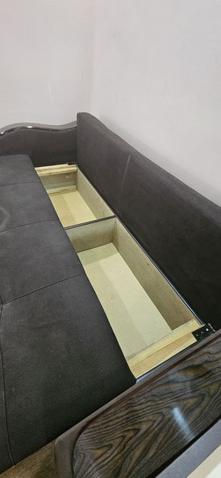 Отдам диван для дачи