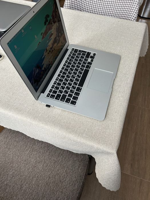 Apple MacBook Air 13 86% батерия