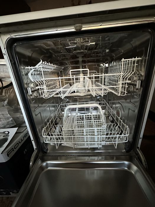 Съдомиялна Zanussi