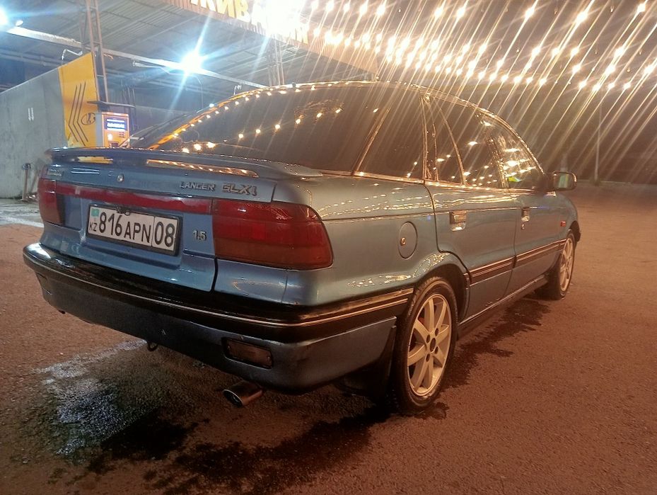 Митсубиси Лансер