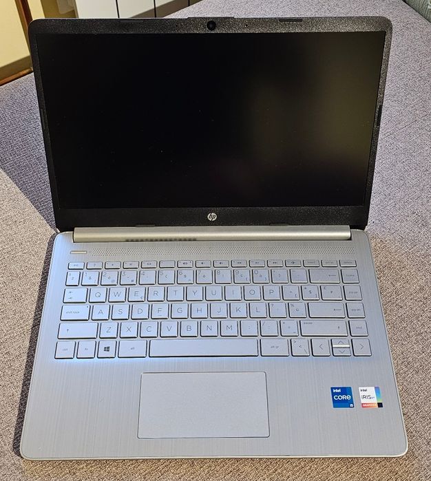 Laptop HP 14s-dq2021nb,  i5 Gen 11,  512GB SSD, baterie nouă + husă de protecție