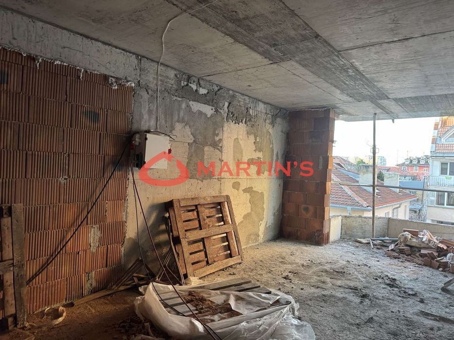 Продава се Тристаен апартамент в София, Център - 121 кв.м за 1054 €/кв.м - Снимка #5