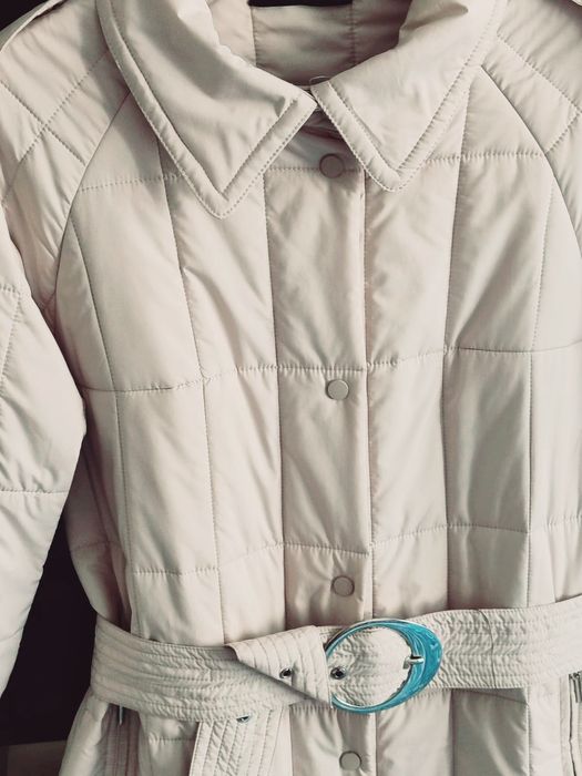 Плащь пальто стеганный размер 46