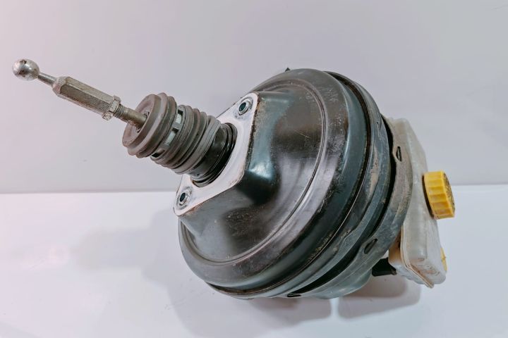 Tulumba servofrana cu pompa centrala 8E0612105P Audi A4 B7 seria