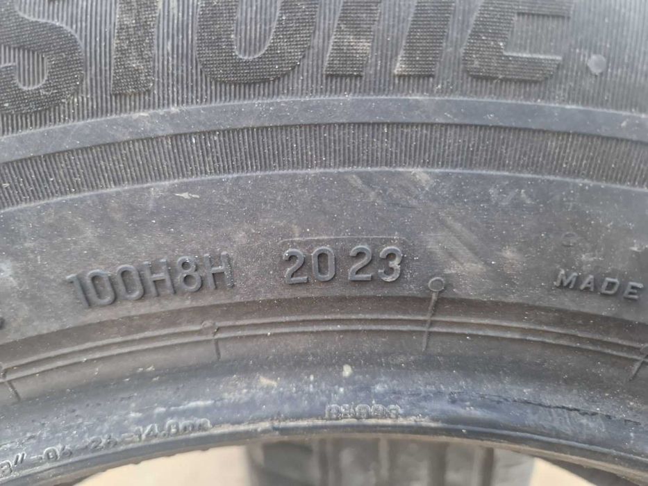 2 Bridgestone R18 235/60 Летни гуми  DOT2023