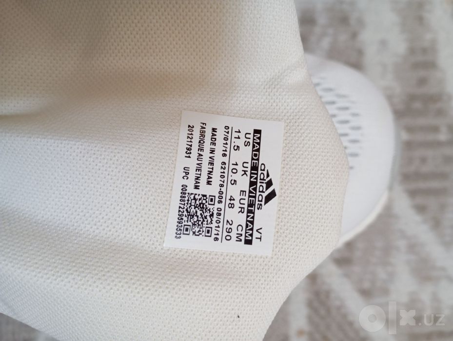 Продам кроссовки "adidas"