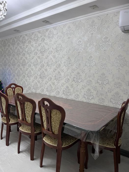 Stol 6 ta stul sotiladi