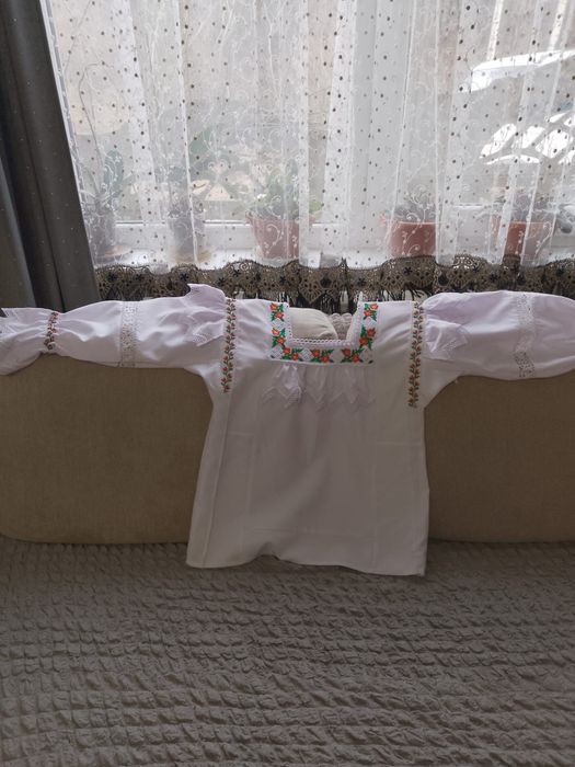 Ie costum national maramures