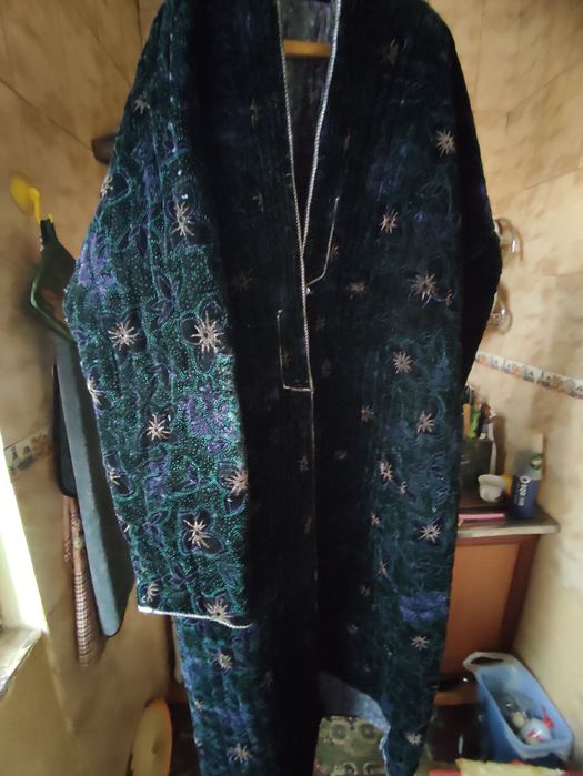 Чапан новый                 .