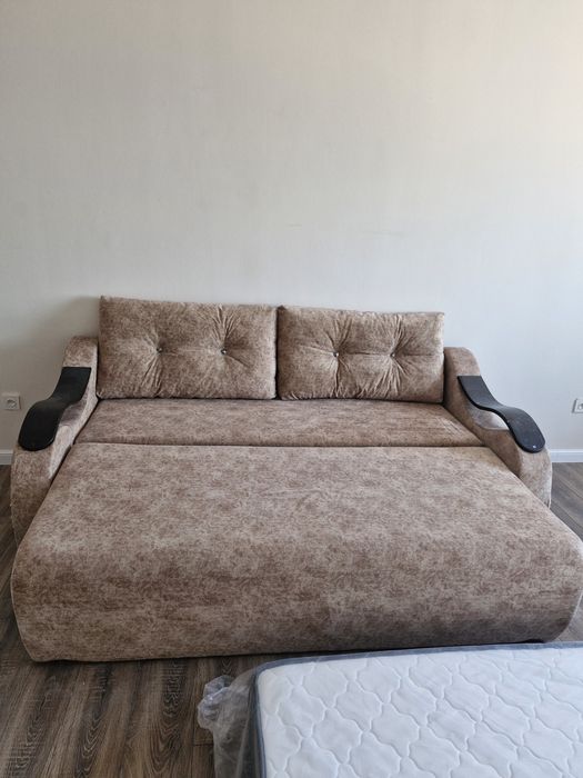 Продам диван,раскладной ,большой