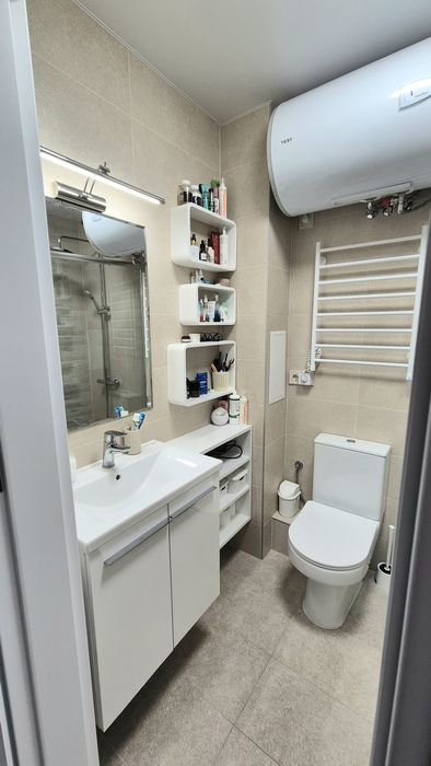 Соб. продава 3ст.апартамент+паркомясто между Виница и Св.Конст. и Ел.