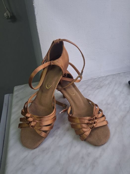 Бальные танцевальные туфли