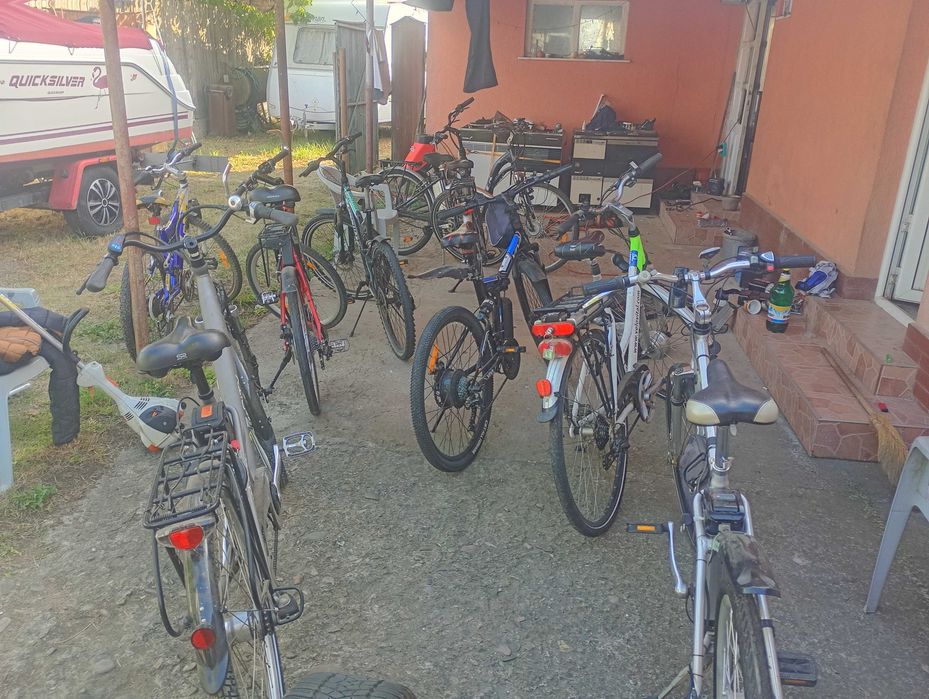 Vind biciclete electrice și normale