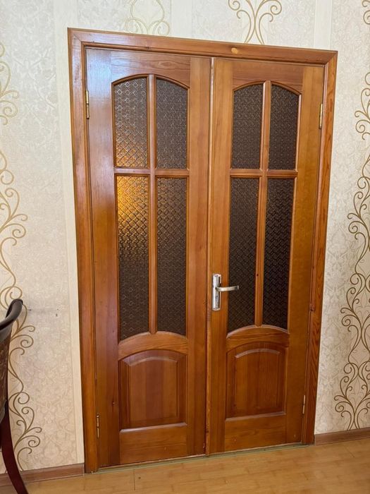 Есіктер ағаштан жақсы