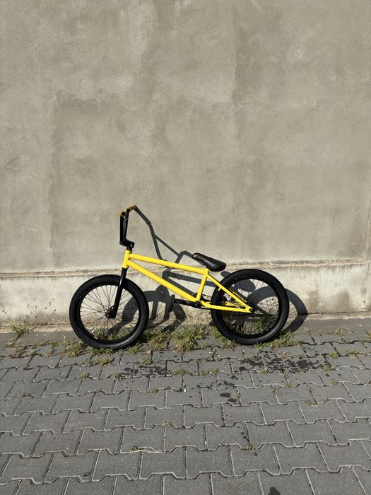 vand BMX Giant galben