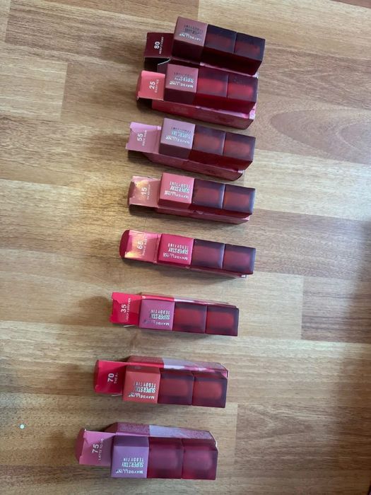 Makeup cosmetice skin care