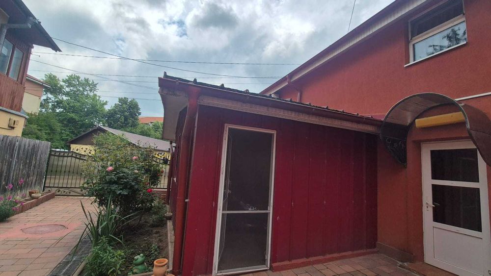 Vand casa zona ultracentral