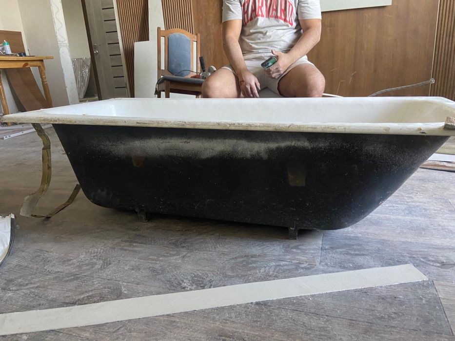 Продам чугунную ванну