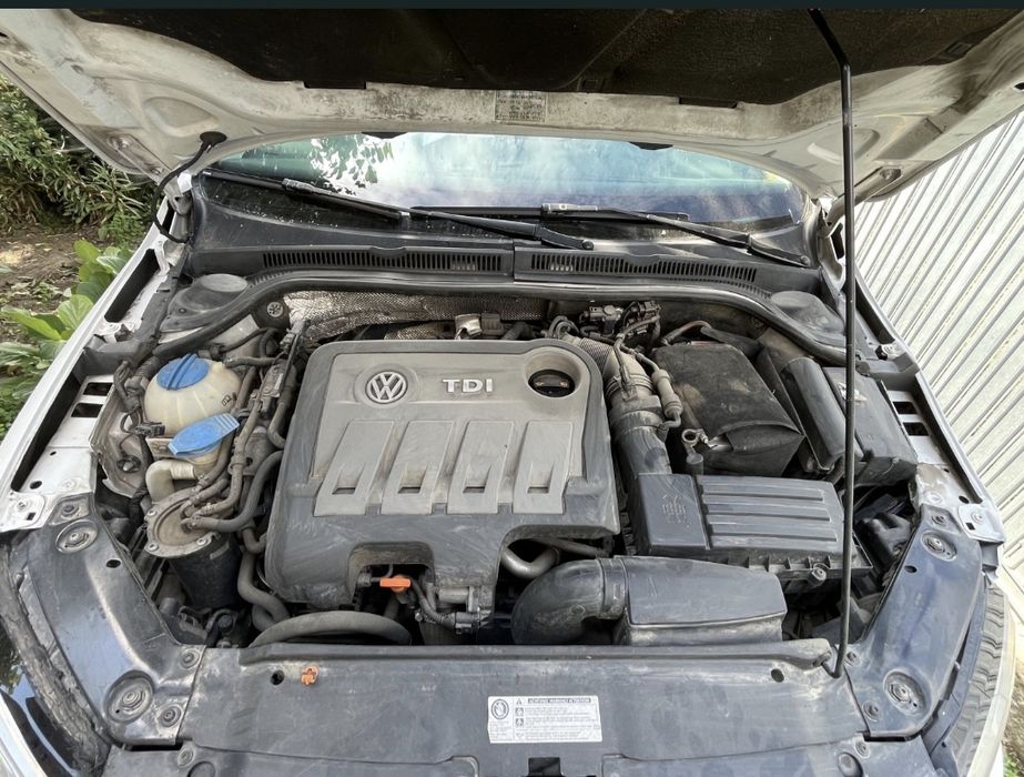 VOLKSWAGEN Jetta 2011 — imagine 5