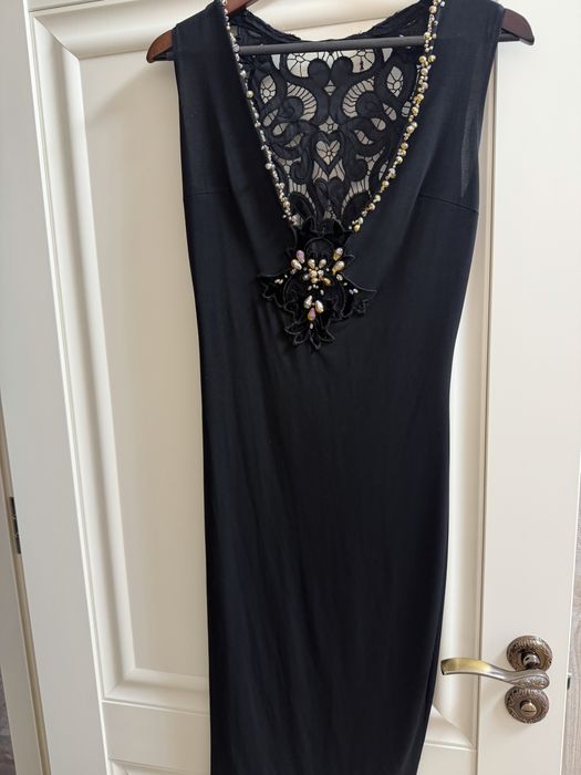 Rochie midi eleganta accesorizata cu  cristale atelier Laura Olteanu