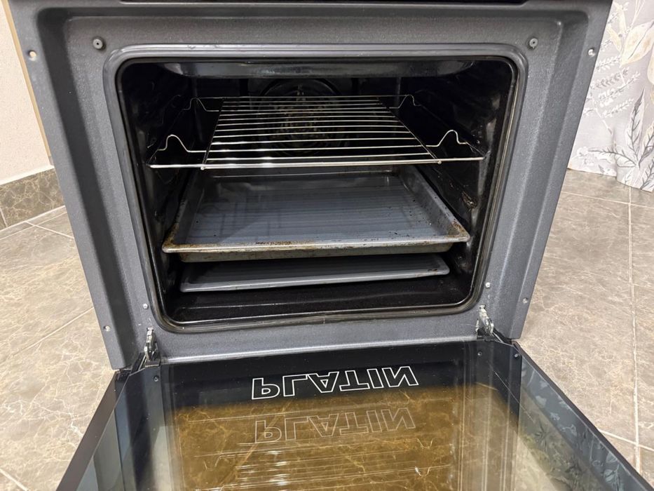 Духовой шкаф.