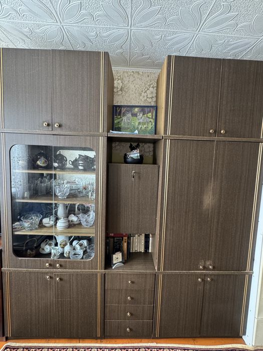 Стенка советская, срочно (гарнитур)