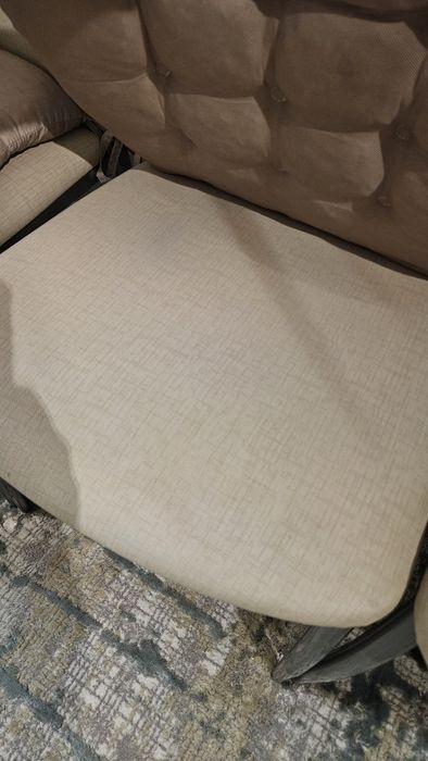 Продам два стула