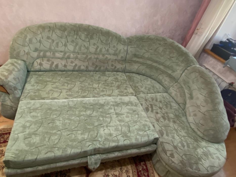 Диван бесплатно, забирайте