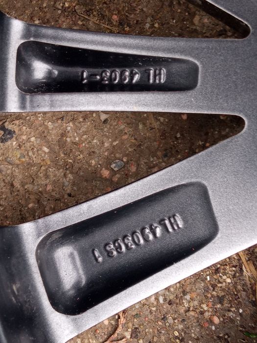 Продам диск с шиной 1 шт