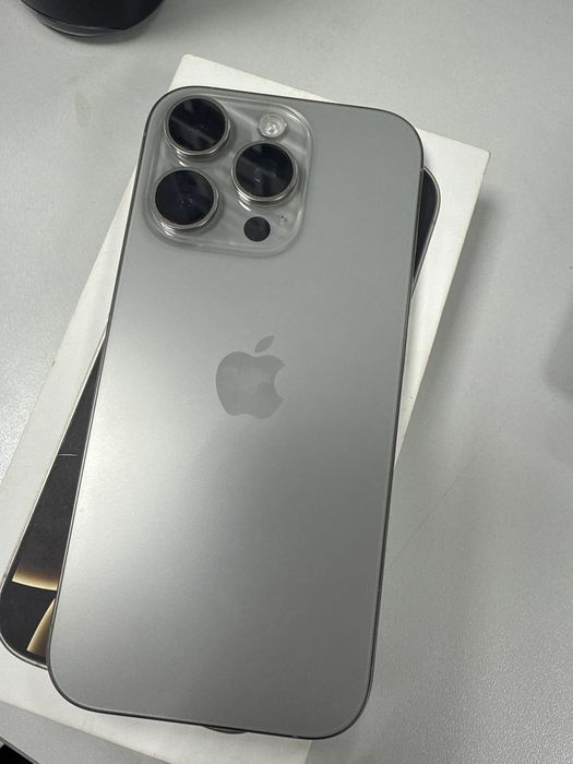 Iphone 16 pro (память 128)