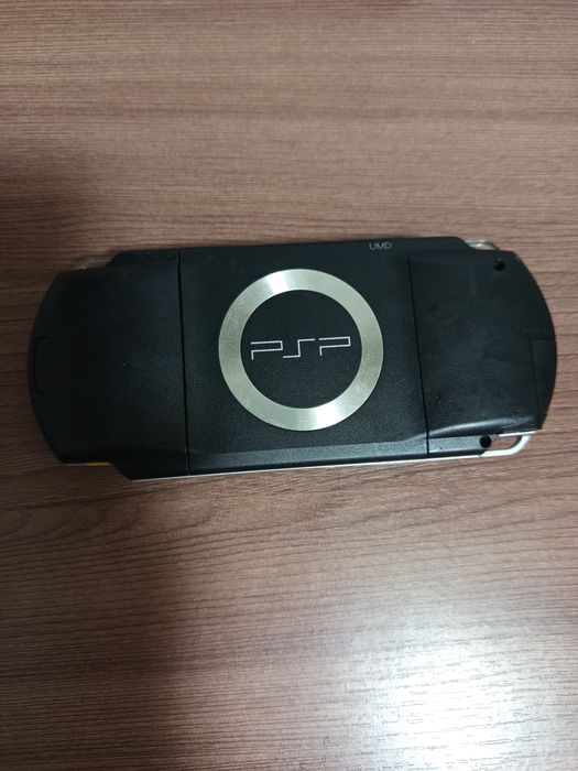 Продам Psp 71игра