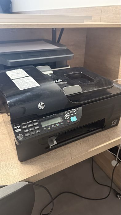 Поодам принтер HP