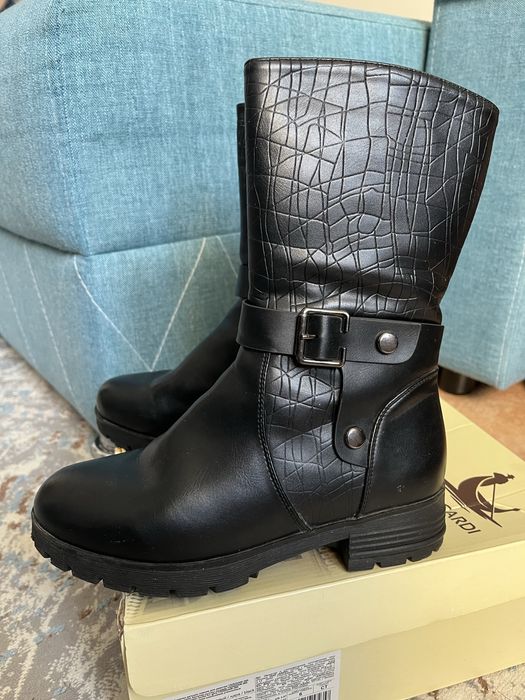 Продам зимние сапоги, разную обувь